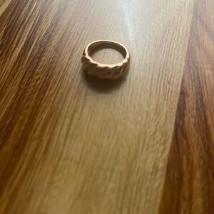 Elegant Gold Braided Ring